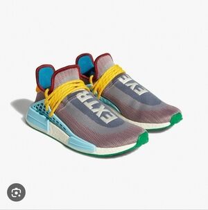 ADIDAS X Pharrell Williams |Extra Eye NMD Hu In Hand  sneakers Size 6
